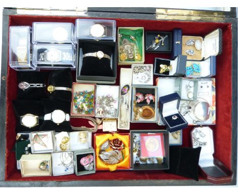 A collection of costume jewellery including silver earrings, silver necklace, WBS silver pendant set with enamel, lucite earr