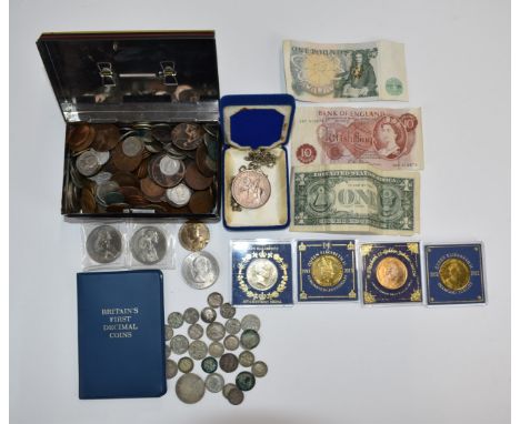 A collection of largely UK coinage with some overseas examples, small silver content, Queen Victoria onwards, modern crowns, 