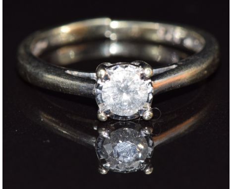 A 9ct white gold ring set with a diamond of approximately 0.33ct&nbsp;, 2.1g