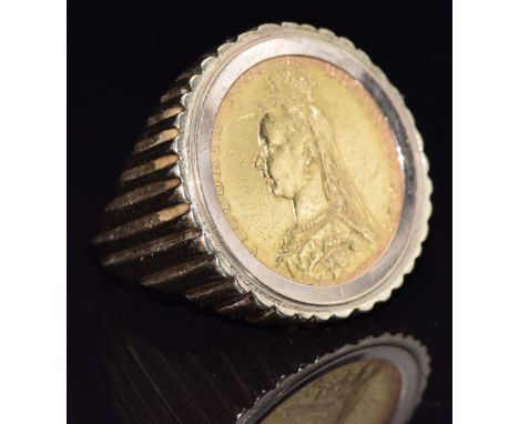A 9ct gold ring set with an 1889 gold full sovereign with Melbourne mint mark, 16.4g&nbsp;