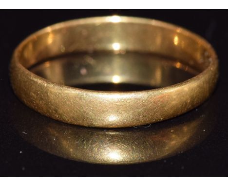Victorian 22ct gold wedding band/ ring, size N, 1.9g