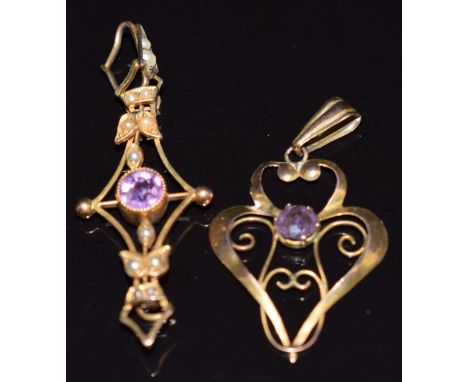 Two Edwardian 9ct gold&nbsp;pendants, one set with amethyst and seed pearls, 3g