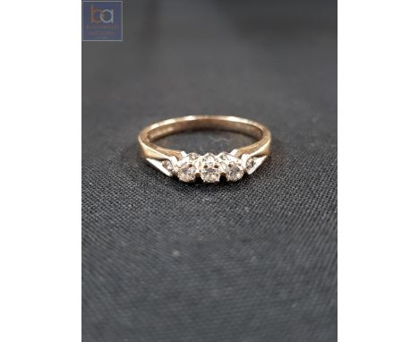 9 CARAT GOLD 5 STONE DIAMOND RING 