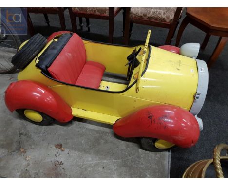 VINTAGE NODDY'S PEDAL CAR 