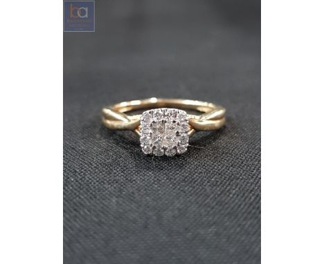 9 CARAT YELLOW GOLD DIAMOND RING WITH CIRCA 0.25 CARAT OF DIAMONDS 