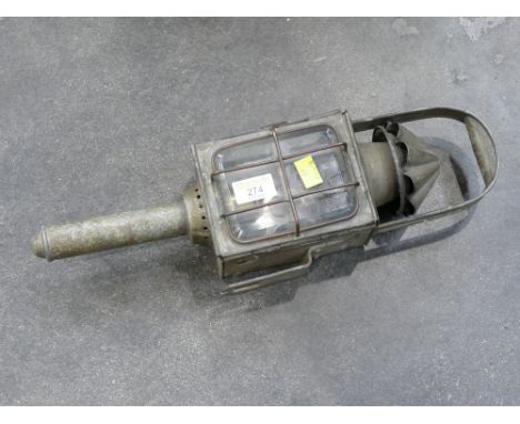 Vintage carriage lamp