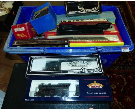 A box containing a quantity of 00 Bachmann, Branchline loco, Mainline loco, various Hornby rolling stock, accessories etc