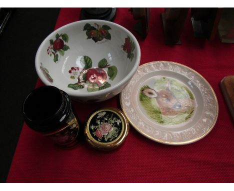 A Portmeirion fruit bowl, Royal Worcester "Roe Kid" plate and a Chokin vase and lidded pot (4) 