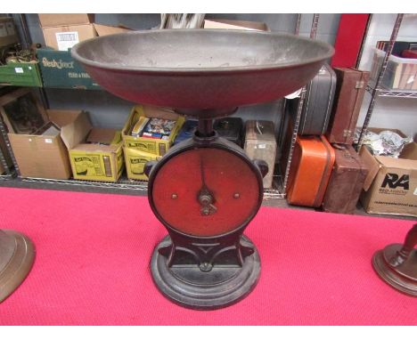 A cast iron Salters Approved Family scale, No. 50 