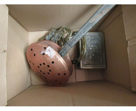 A collection of metalwares including copper chestnut roaster, brass door knocker, etc (4) 