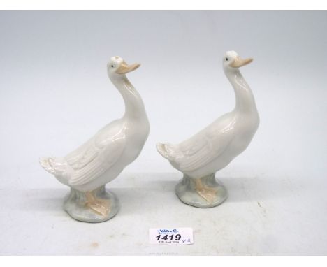 A pair of white Nao ducks, 6" tall.