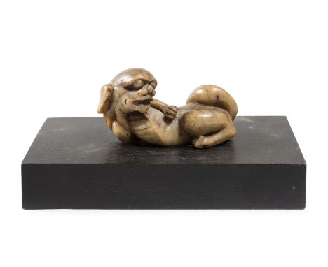 CHINA XVIII CENTURY JADE SCULPTURE Mithical animal arcaic typology cm 2 x 8