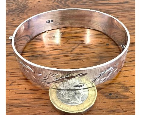 SILVER SNAP BANGLE, BIRMINGHAM ASSAY, APPROX WEIGHT 30g