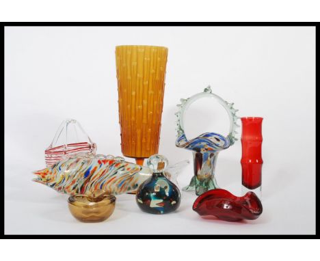 A group of vintage 20th century studio art glass to include signed Mdina vase, Murano fish and basket, Riihimaki bamboo vase,