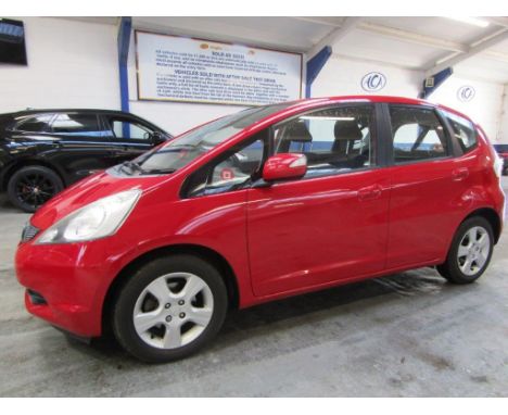 Make &amp; Model: Honda Jazz i-Vtec ESDate of Reg: OY60 UEPColour: Redcc: 1339MoT: 13-01-2022Fuel Type: PETROLMileage: 80kTra