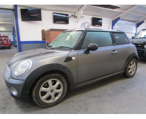 Make &amp; Model: Mini One GraphiteDate of Reg: IIG 6921Colour: Greycc: 1598MoT: 02-11-2022Fuel Type: PETROLMileage: 104kTran