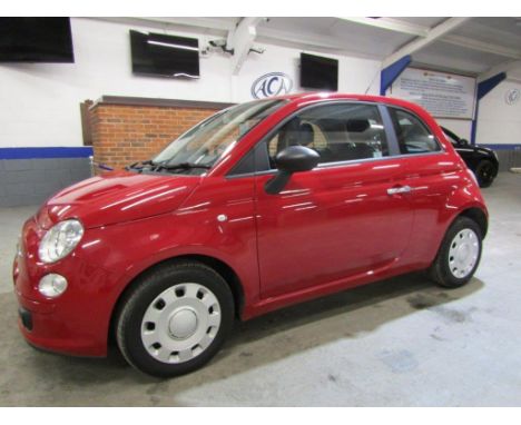 Make &amp; Model: Fiat 500 PopDate of Reg: DE10 UFLColour: Redcc: 1242MoT: 13-03-2022Fuel Type: PETROLMileage: 26kTransmissio