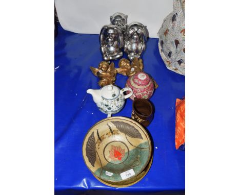 METAL WARES AND CERAMIC ITEMS INCLUDING AN ORIENTAL GINGER JAR AND COVER AND CHROME MODEL OF THE THREE WISE MONKEYS