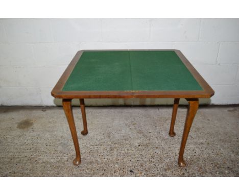 REPRODUCTION MAHOGANY FINISH CARD TABLE WITH CROSS BANDED DECORATION, WIDTH APPROX 84CM