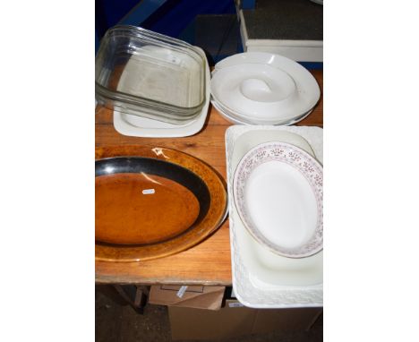 CERAMIC SERVING DISHES AND GLASS SERVING DISHES