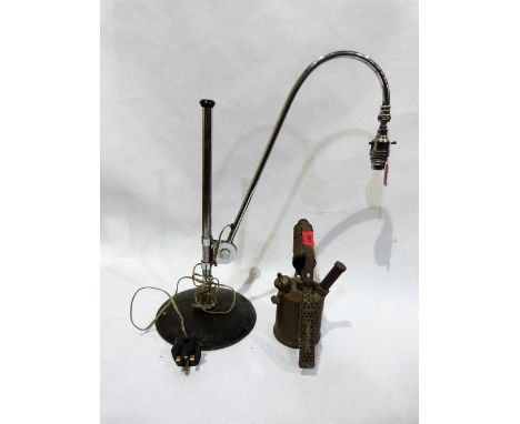 Winston Churchill Chartwell. A 1st type R.B Bests ''Bestlite'' desk lamp in chrome, blackened steel and Bakelite. The undersi