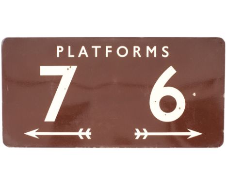 BR(W) FF enamel sign PLATFORMS 6 7 with arrows underneath. In very good condition with minor chipping. Measures 36in x 18in.