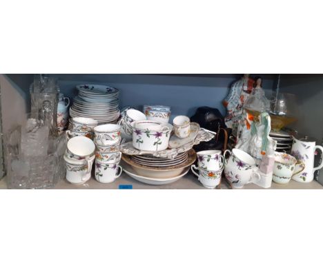 A quantity of mixed 20th century ceramics to include tea cups and saucers, Staffordshire flatbacks and decorative plated toge