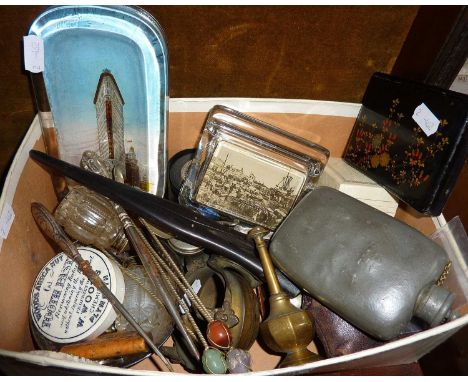 Glass pen trays with old American photographs - New York and New Orleans. Silver handled button hooks, corkscrew cufflinks, t