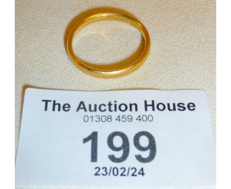 22ct gold ring, approx. UK size M and 2.5g. weight