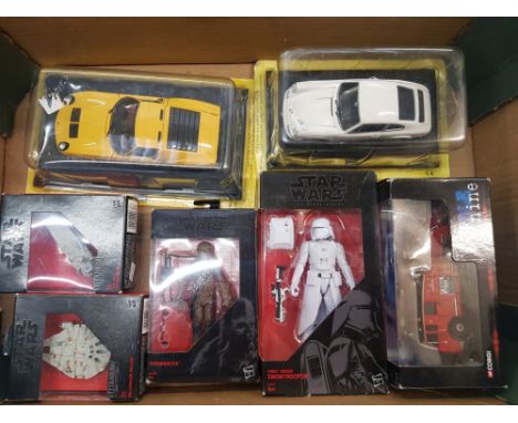 A mixed collection of Fabri Editori Toy cars to include Lamborghini P 400 Miura (1968) &amp; Porsche 911 (1972) together with