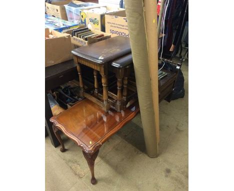 Lamp, nest of tables etc.