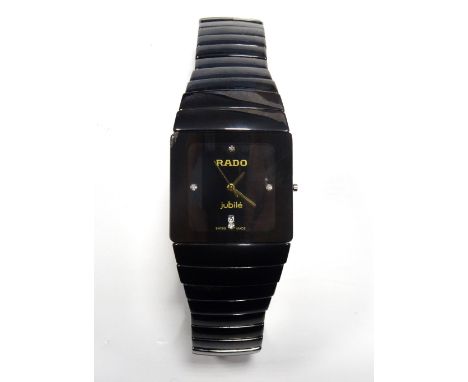 GENTLEMAN'S RADO JUBILE DIASTAR BLACK CERAMIC WRISTWATCHthe black dial with four diamond markers and date aperture at '6', th