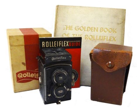 1930's 'ROLLEIFLEX' TWIN LENS CAMERANo.380108 and marked 'Franke & Heidecke - Braunschweig', with 'Heidoscop-Anastigmat 1:3,1