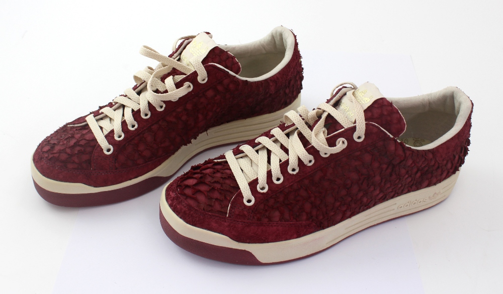 adidas rod laver trainers