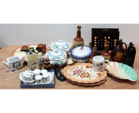 A quantity of ceramics to include a set of three Carltonware hors d'oeuvre dishes, flow blue tureens, various sized Bell's wh