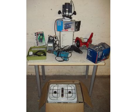 A QUANTITY OF ITEMS TO INCLUDE BOXED POWER TOOLS AND A GAS HOB (BOXED)