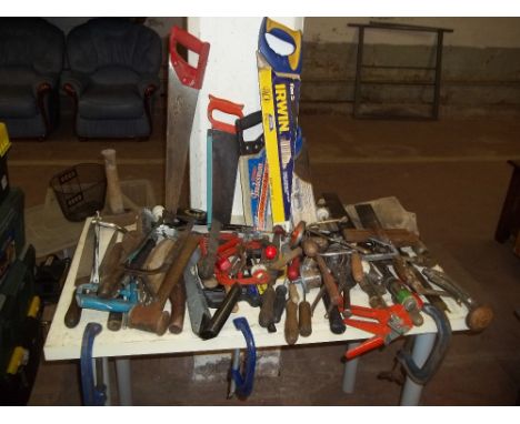 A LARGE QUANTITY OF TOOLS