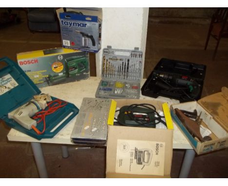 A QUANTITY OF BOXED TOOLS TO INCLUDE A RECORD PLANE, SOCKET SET, POWER BOSCH JIGSAW ETC.