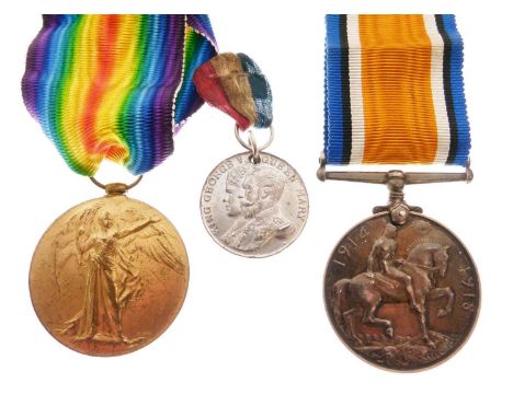 First World War medal pair awarded to Colour Sergeant B.S. Bennett of the Somerset Light Infantry comprising; War Medal and V