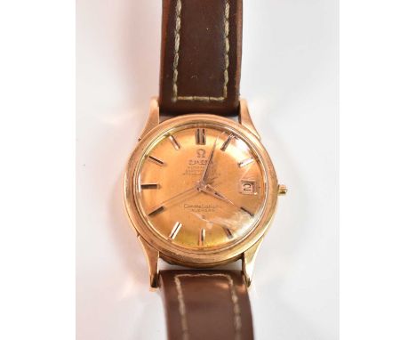 OMEGA; a gentleman's 18ct yellow gold Constellation Calendar vintage wristwatch with baton markers to the circular dial and w