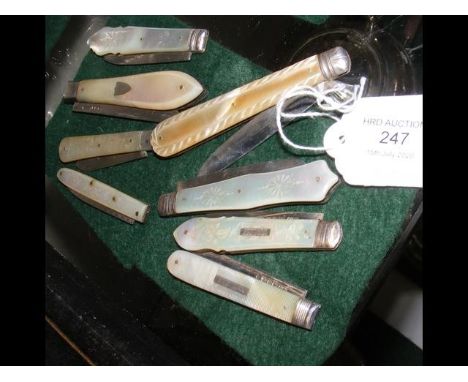 Selection of silver bladed and Mother of Pearl handled fruit knives CONDITION REPORTas per images