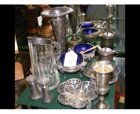Selection of silver and silver plate CONDITION REPORTFor your attention, five items are hallmarked.Referring to the additiona