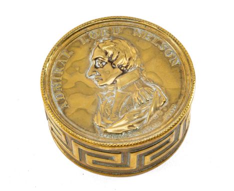 THE MILITARY CLUB HOUSE: NELSON SOUVENIR GILT BRASS SNUFF BOX, commemorating his birth, the push-on cover centred by a profil