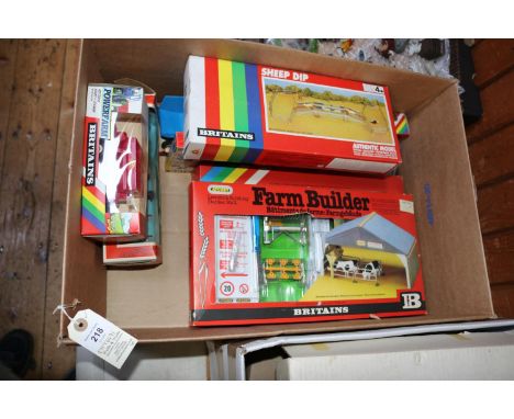 11x Britains Farm sets (1970-80s). Including; 4711 Model Farm. 7177 Riding School Boxed Set. 4709 Farm Builder Livestock Buil