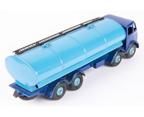 Dinky Toys Foden 14-Ton Tanker. DG example with violet blue chassis cab and mid-blue flash. Mid-blue tanker body and wheels. 