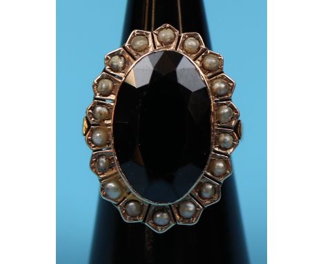 Gold garnet &amp; seed pearl set ring