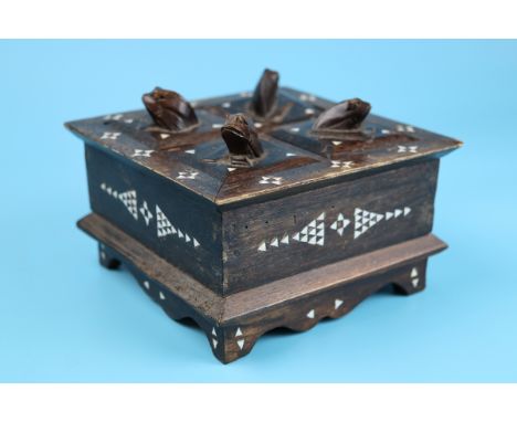 Spice box inlaid with mother-of-pearl depicting carved fish heads on lids