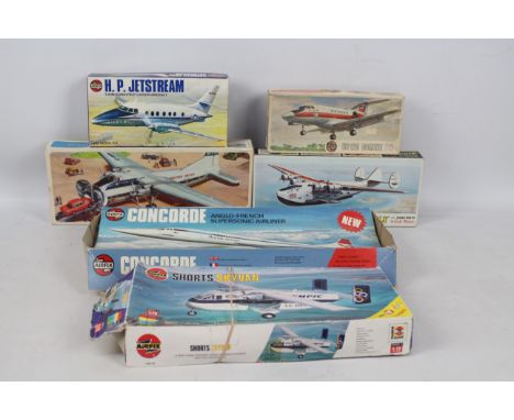 Airfix - Six boxed plastic civilian aircraft model kits in 1:72 and 1:144 scales. Lot includes Airfix 1:144  Concorde; #05002