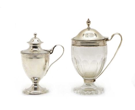 A George III silver urn-shaped mustard pot, by Robert Hennell (I), London 1790, with reeded border, the high-domed, hinged co