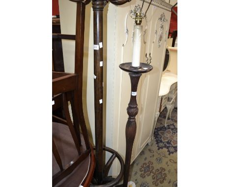 A bentwood coat stand and a standard lamp (2)